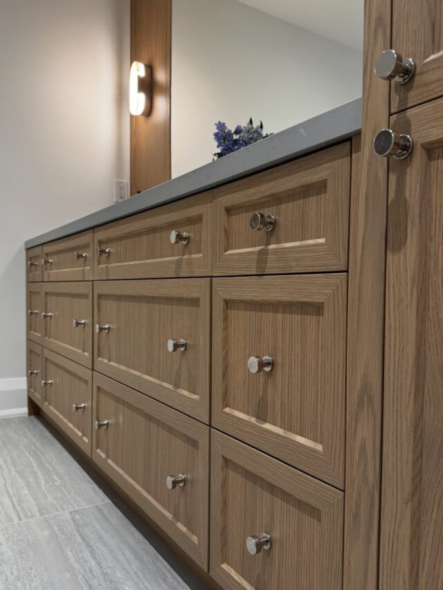 Warm wood. Clean lines. Perfect fit.

This custom bathroom vanity in veneered oak adds natural texture and timeless elegance to the space. With a custom stain and precision craftsmanship, every detail is designed to elevate everyday living.

📍Toronto, Ontario
Material: Veneered Oak
Finish: Custom Stain

🌐 www.vorobcraft.com
📞 +1 (905) 732-6805